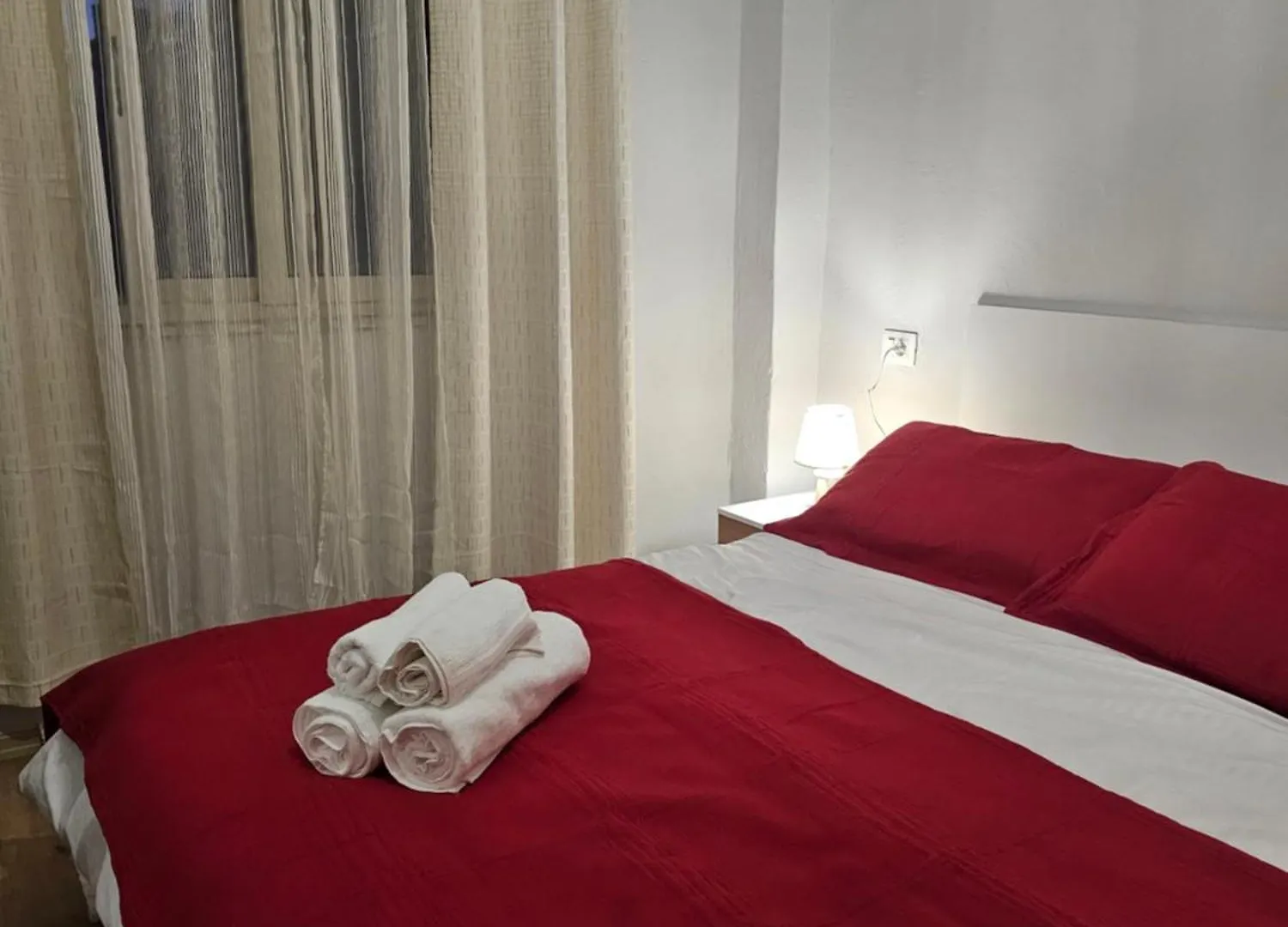 Library Apartment By Bohem Rentals Durres