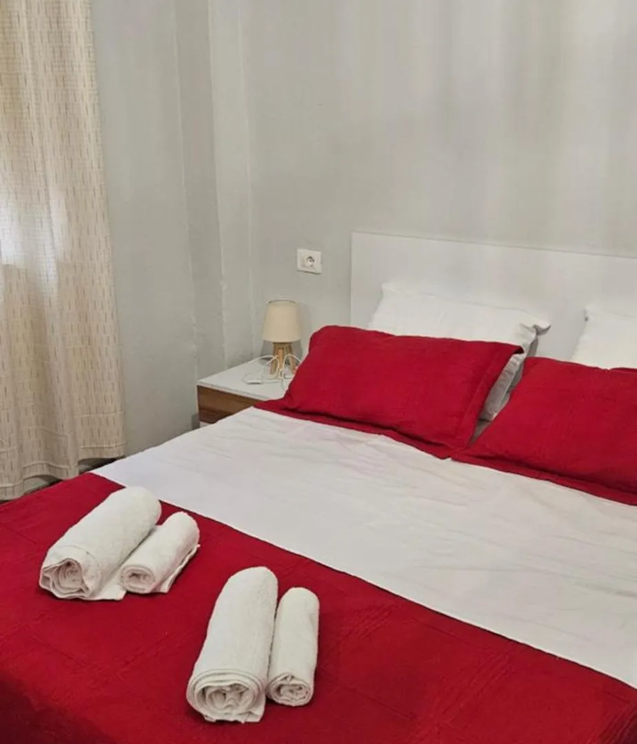 Library Apartment By Bohem Rentals Durres