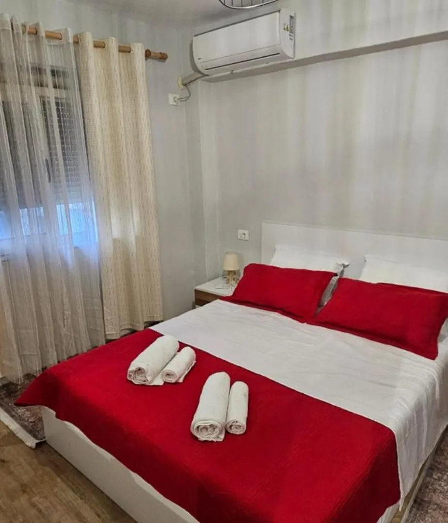 Library Apartment By Bohem Rentals Durres