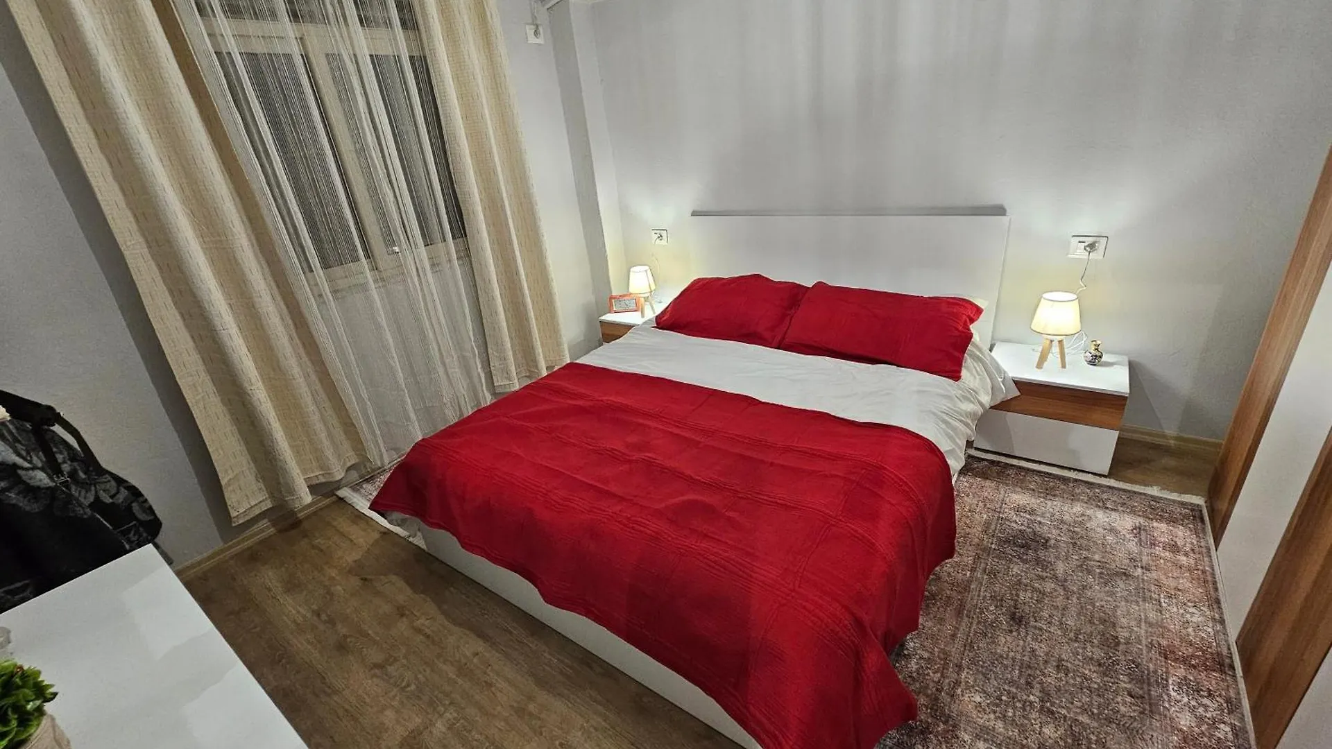 Library Apartment By Bohem Rentals Durrës